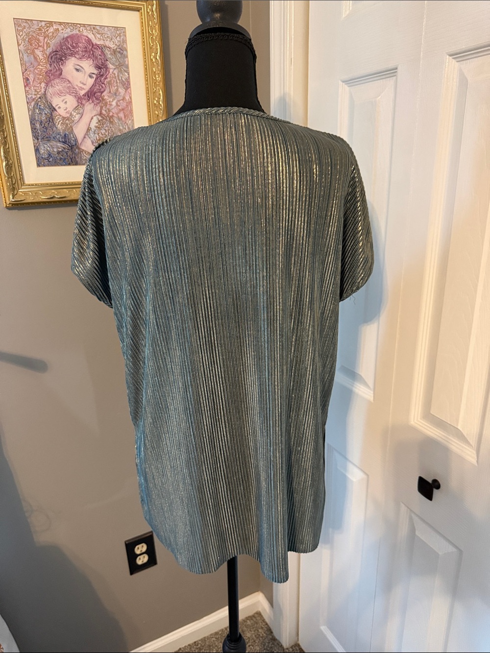 Metallic Top - Picture 4 of 4